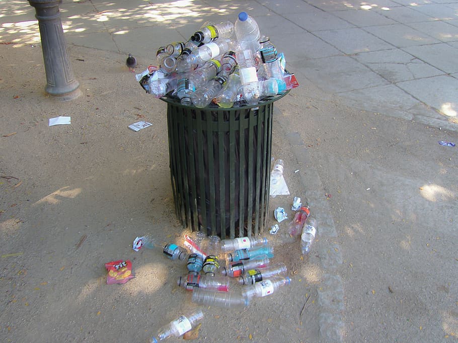 flowing, empty, bottles, trash bin, trash, recycling, recycle bin, boats, dump, vacuum