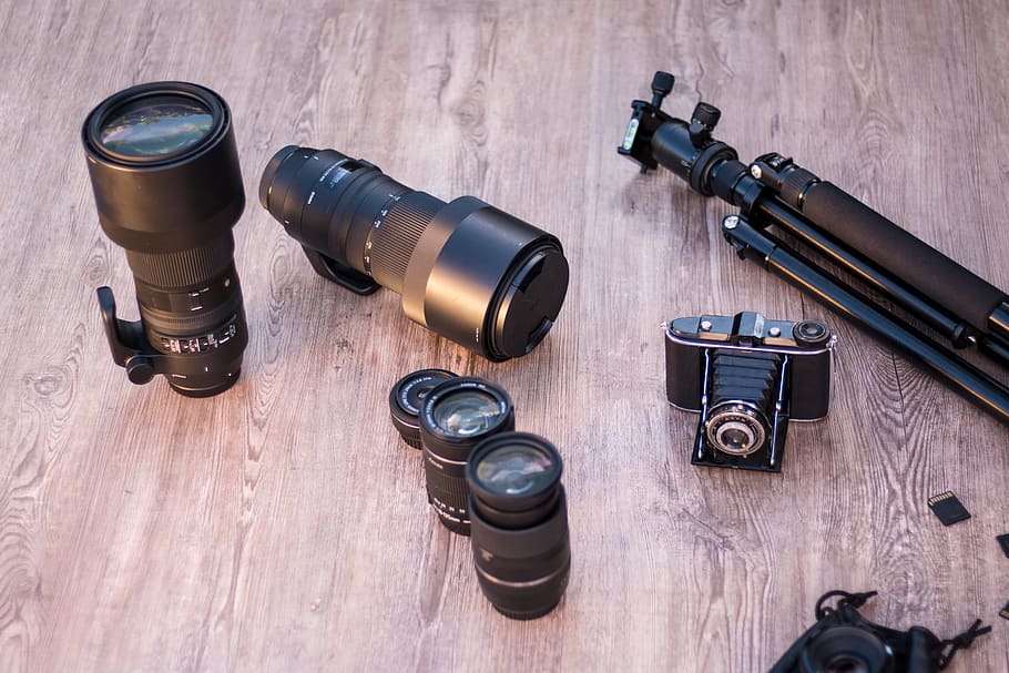 lenses, tripod, analog camera, pop-up camera, photography, photographic equipment, expensive, canon, 150-300mm, 24mm