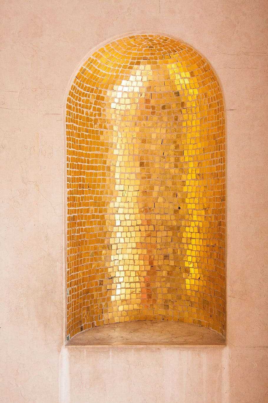 mosaic, gold, niche, wall niche, yellow, indoors, wall - building feature, close-up, pattern, single object