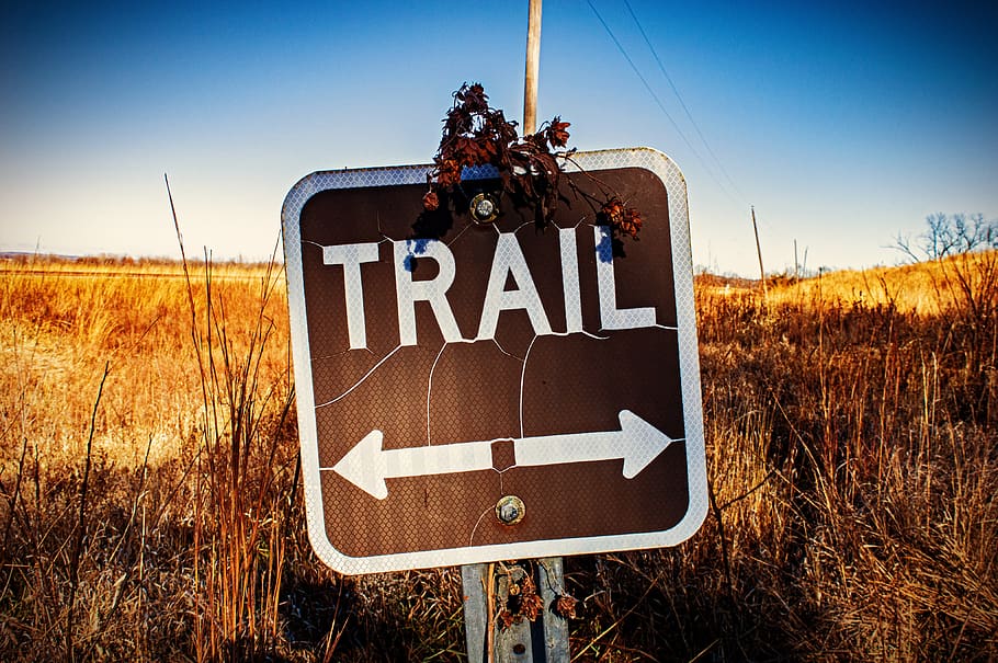 trail, trailhead, trail head, hiking trail, walking trail, paths, nature, backpacking, prairie, midwest