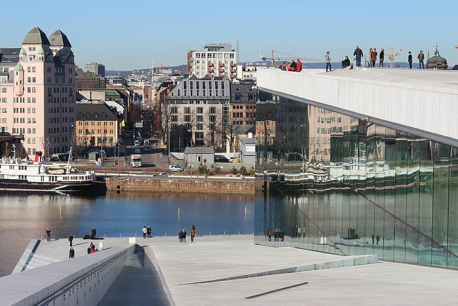 oslo, ópera, blanco, edificio, arquitectura, noruega, turistas, alexandra gutthenbach-lindau, visitoslo, agua