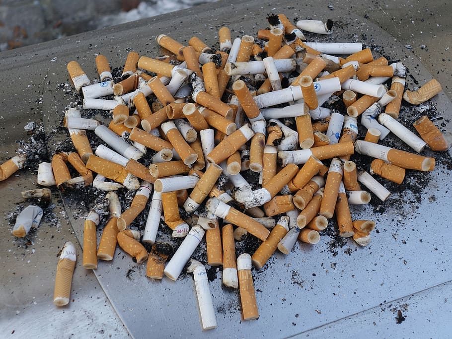 cenicero, colilla, fumar, salud, nicotina, adicción, insalubre, dañino, colilla de cigarrillo, cigarrillo