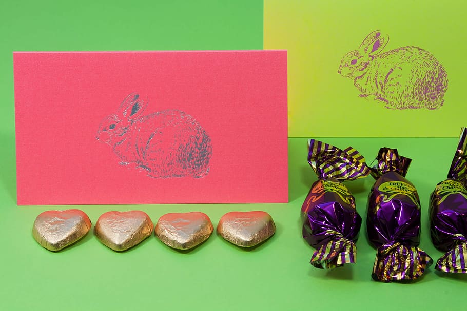 chocolate pralines, Easter Bunny, Chocolate, Pralines, gold hearts, spring, frühlingsanfang, spring awakening, easter, red