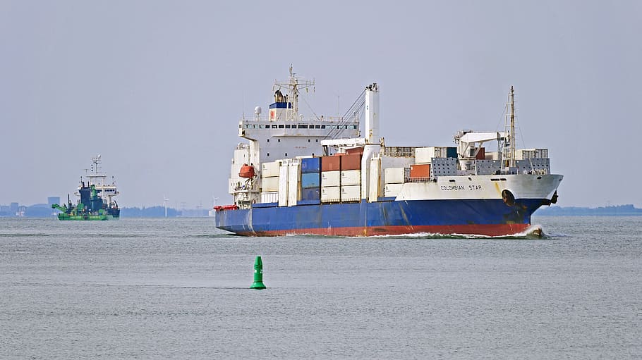 Blanco, azul, buque de carga, durante el día, Scheldt estuario, Westerschelde, Países Bajos, provincia de Zelanda, carguero de contenedores, barco de trabajo