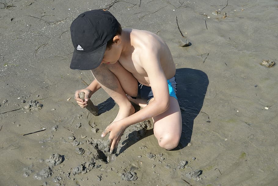 boy, play, sand, digging, dig, swim, swimming trunks, young, child, beach