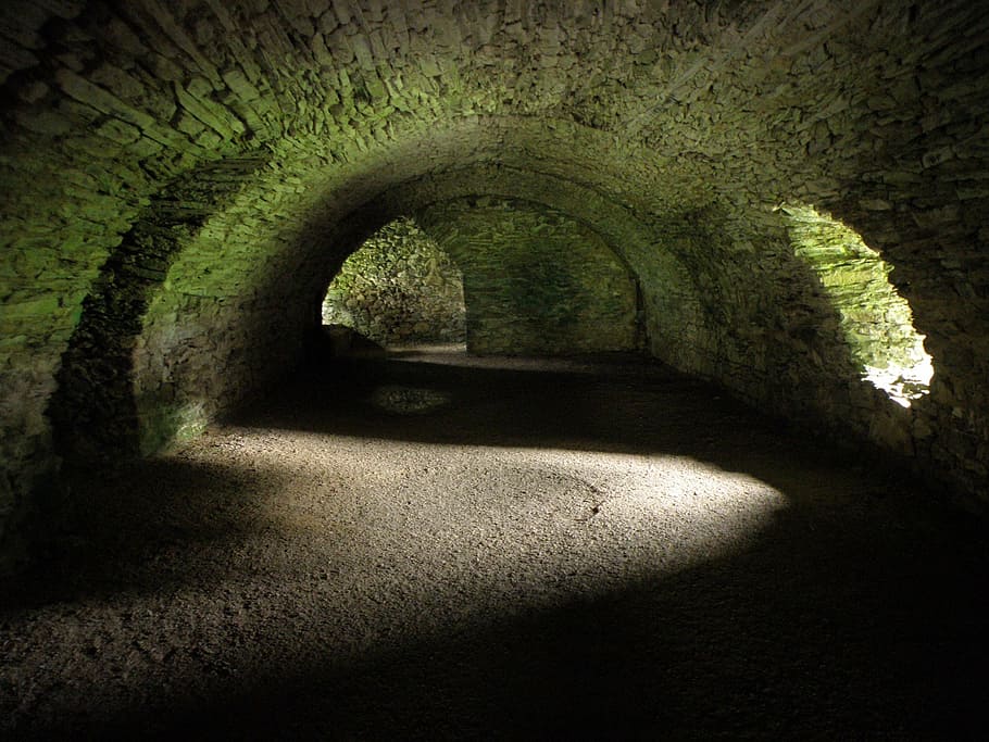 lengkungan beton abu-abu, katakombe, gudang bawah tanah, abad pertengahan, arsitektur, lengkungan, terowongan, tidak ada orang, struktur yang dibangun, di dalam ruangan
