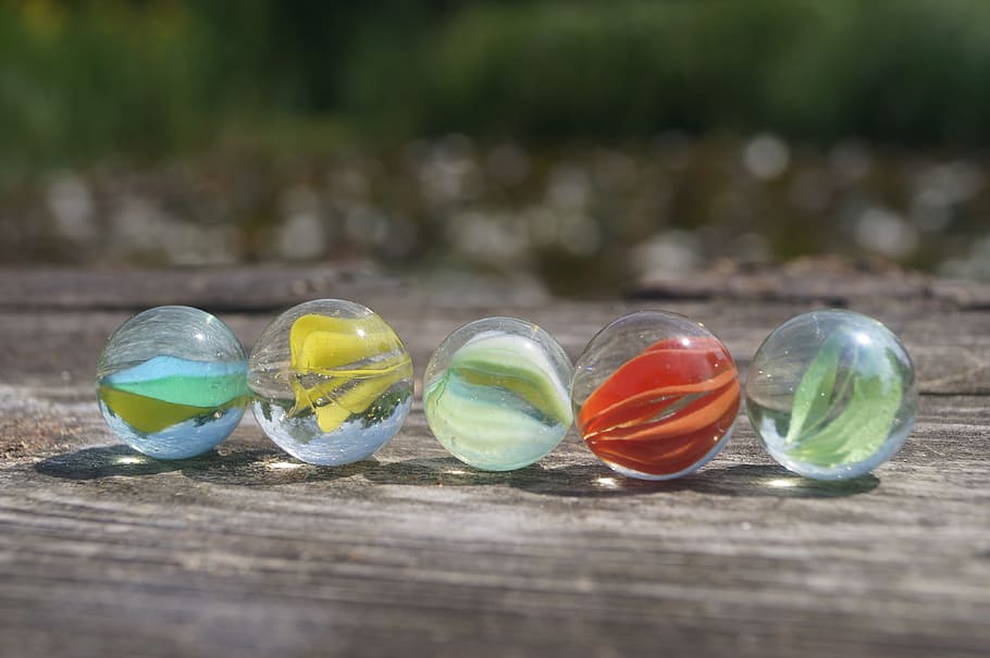 selective, focus photography, five, marble toys, marbles, glaskugeln, colorful, glass, roll, glass marbles