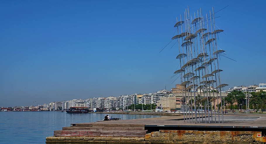Salónica, paraguas, escultura, vista al mar, puerto, habor, vista, arte, grecia, arquitectura