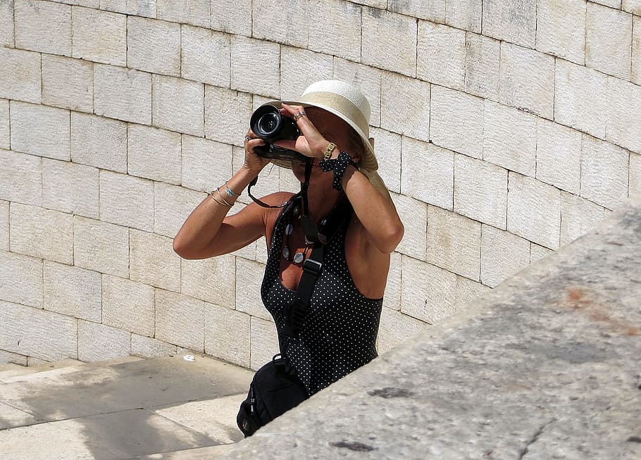 Photographer, Woman, Summer, the photographer, a woman, outdoors, one Person, camera - Photographic Equipment, people, binoculars