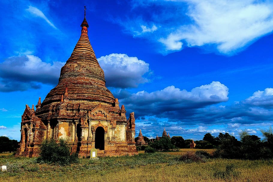 temple, grass field, myanmar, burma, asia, travel, culture, buddhism, architecture, traditional