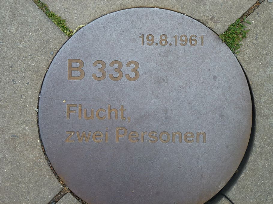 berlín, monumento, escape, dos personas, ddr, b 333, 1961, berlín oriental, Texto, comunicación