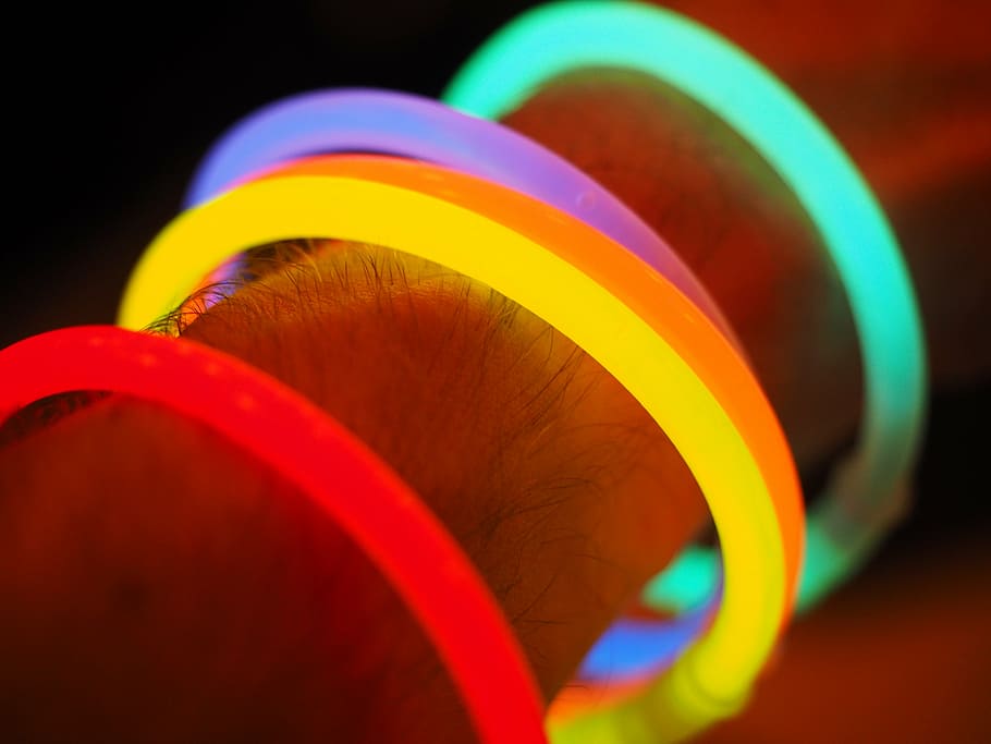 tongkat cahaya, warna-warni, cahaya, warna, lampu, pencahayaan, deco, knallbunt, bangle, gelang