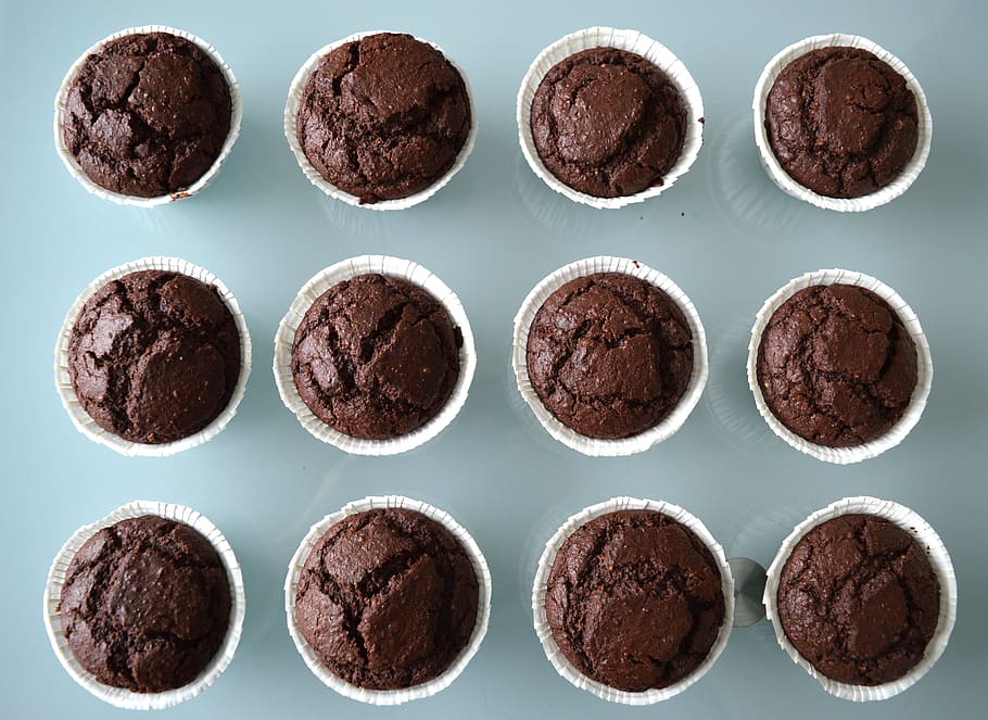 chocolate muffins, cake, chocolate, muffin, food and drink, food, sweet food, brown, indoors, in a row