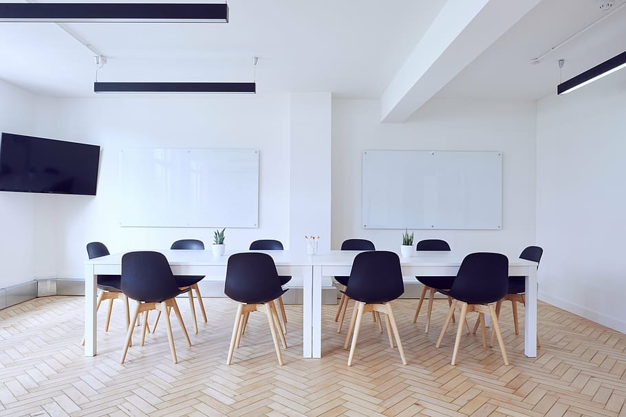 persegi panjang, panjang, putih, meja, kursi, kontemporer, kosong, di dalam ruangan, desain interior, kamar