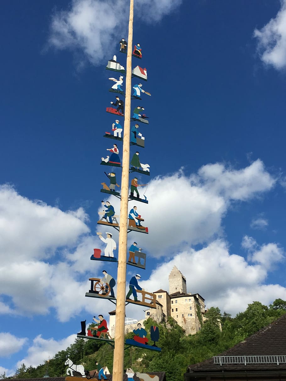 maypole, kipfenberg, may, tradition, bavaria, sky, architecture, low angle view, built structure, cloud - sky
