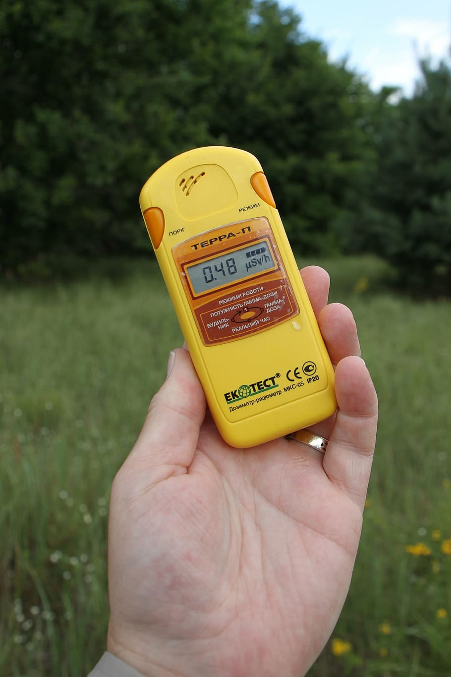 dosimeter, geiger counter, radiation, safety, radioactivity, protection, detector, human hand, hand, human body part