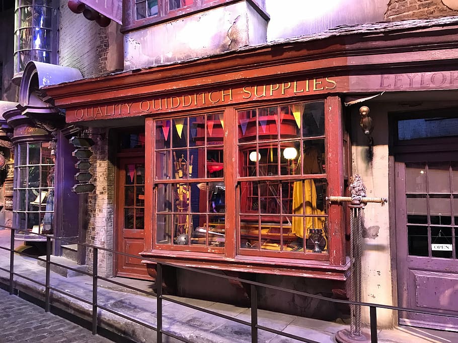 quality quiddhch supplies store, harry potter, diagon alley, film studios, london, architecture, built structure, building exterior, window, day