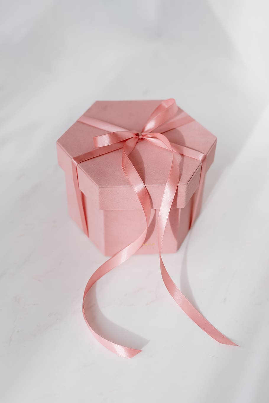 gift, box, pink, silk, silky, velvet, ribbon, bow, cute, sweet