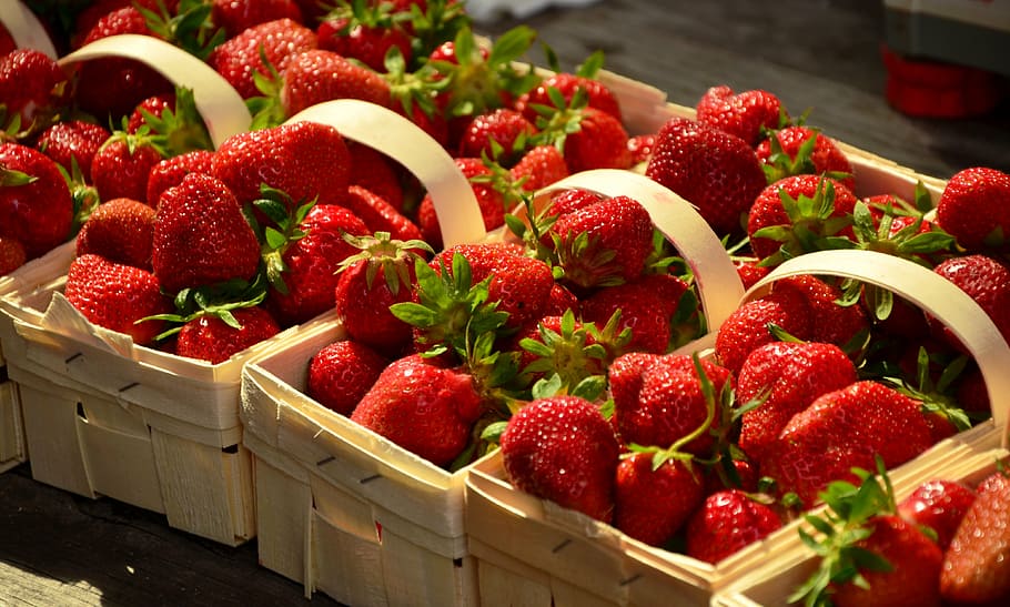 several, basket, strawberry fruits, strawberries, red, fruits, delicious, sweet, summer, market