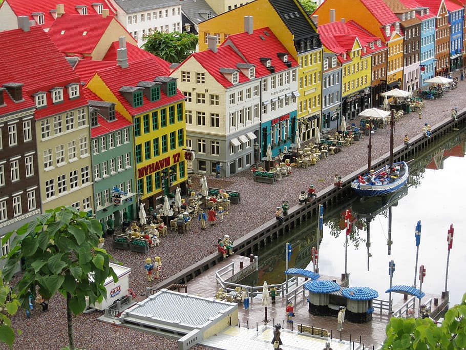 gamla stan, lego, legoland, copenhagen, nyhavn, architecture, built structure, building exterior, city, group of people