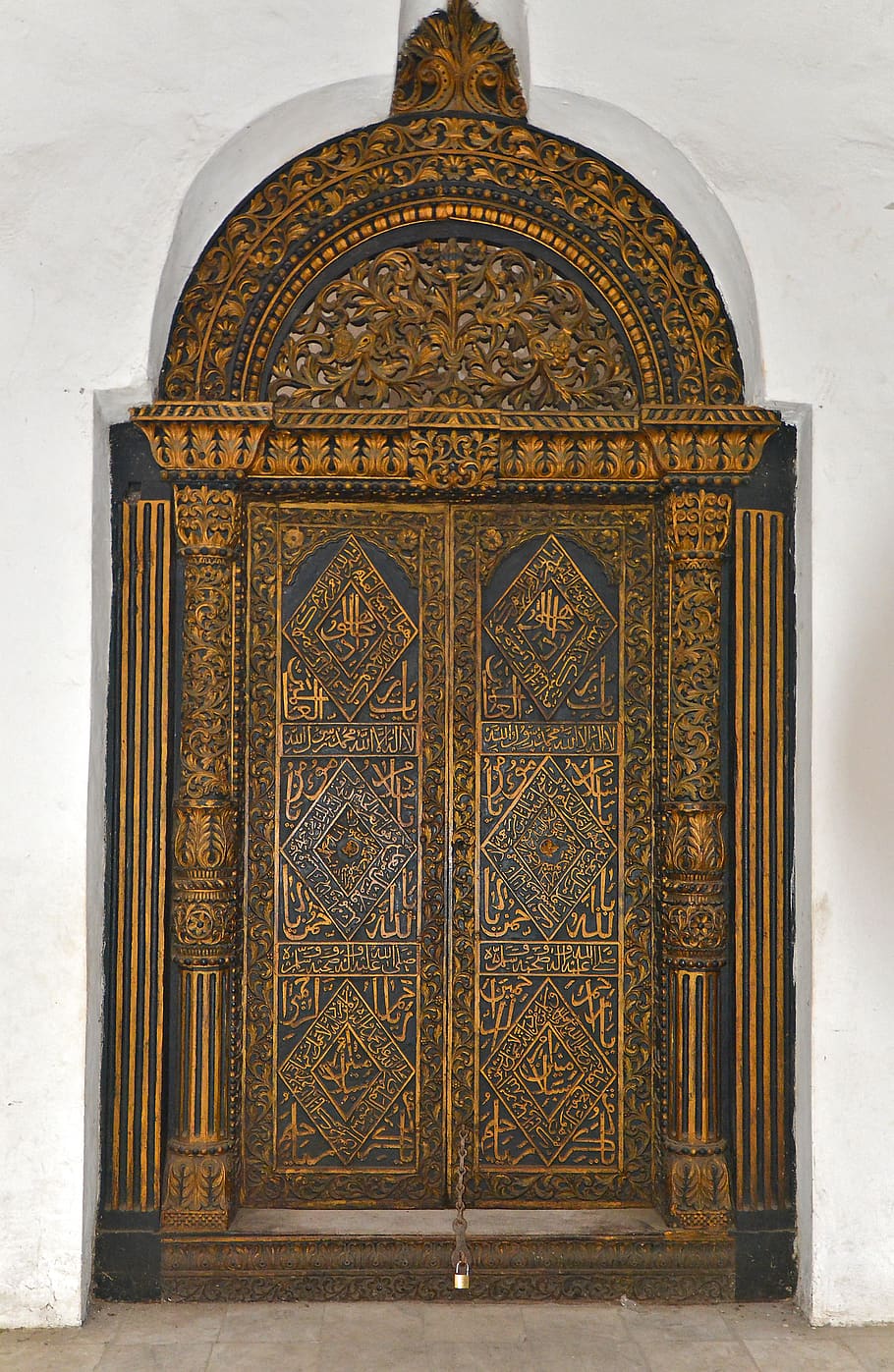 door, wooden door, zanzibar, africa, stone town, tanzania, culture, ornament, decoration, arabic