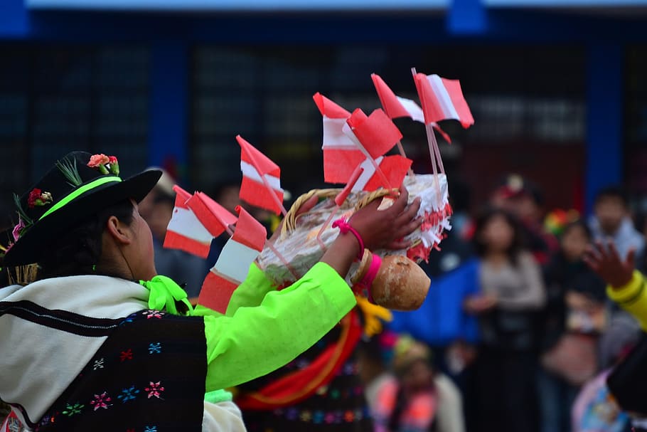 wanita memegang keranjang, Tari, Cerita Rakyat, Peru, Warna, Tradisi, orang, budaya, perayaan, Pakaian tradisional