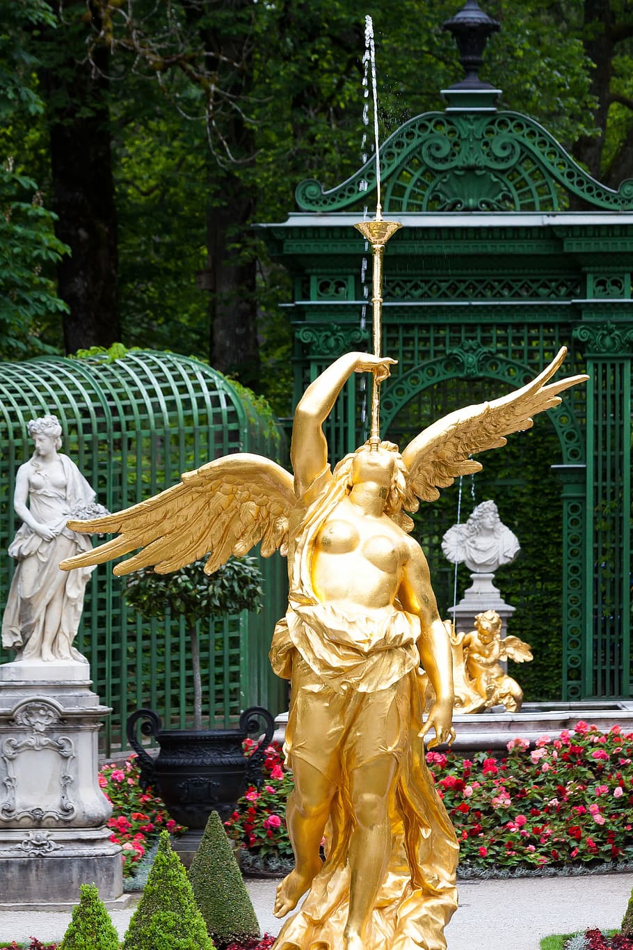 Escultura, Oro, Dorado, Mujer, Ángel, figura, fuente, agua, trombón, parque