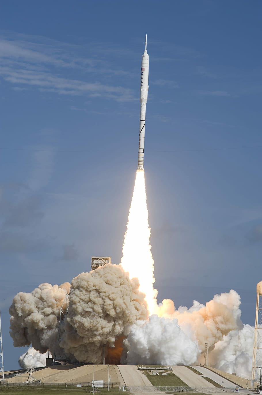 launching missile, Rocket Launch, Ares I X, rocket, cape canaveral, fire tail, nozzle, start, take off, speed up