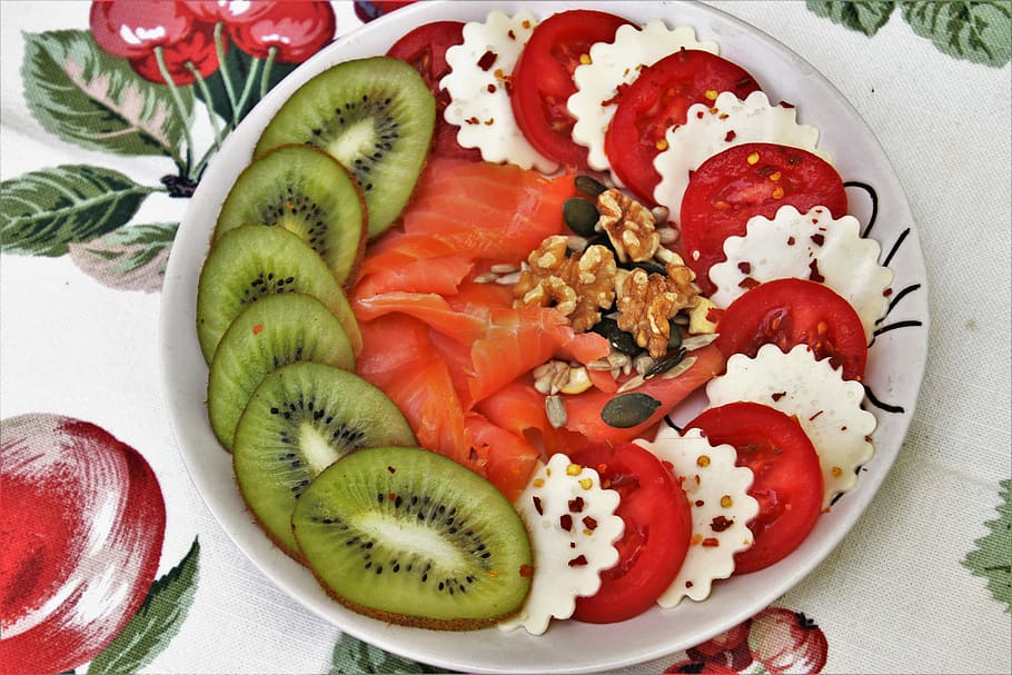 kiwi, tomat, hidangan keju, bugar, makan, buah, sehat, diet, hidangan pembuka, closeup