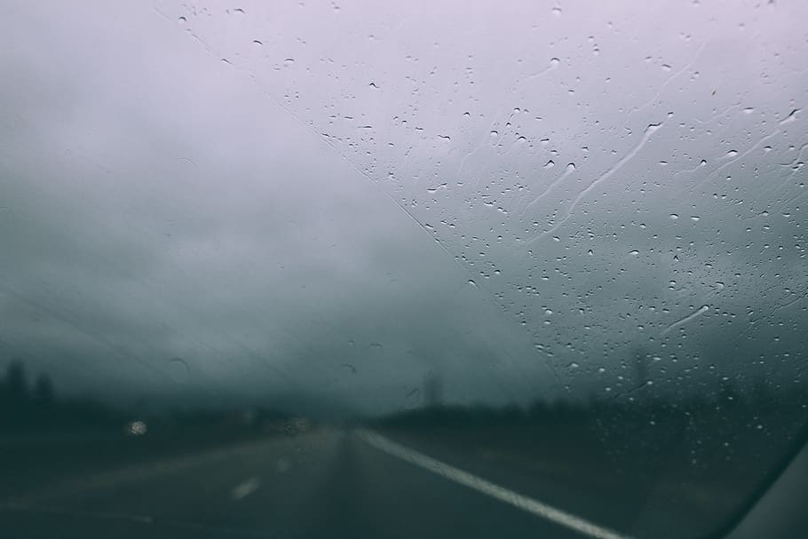 water dew, vehicle windscreen, windshield, car, driving, highway, road, raining, rain drops, wet