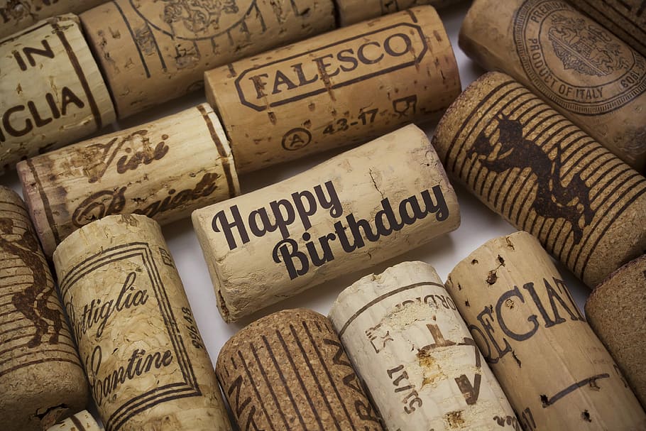 marrón, corcho de botella, mesa, cumpleaños, saludo, vino, corchos de vino, celebración, alcohol, bebida