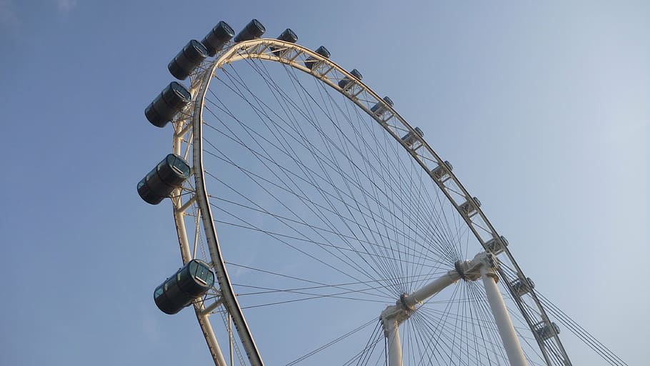 singapore flyer, singapore, flyer, wheel, amusement park ride, ferris wheel, amusement park, arts culture and entertainment, sky, low angle view