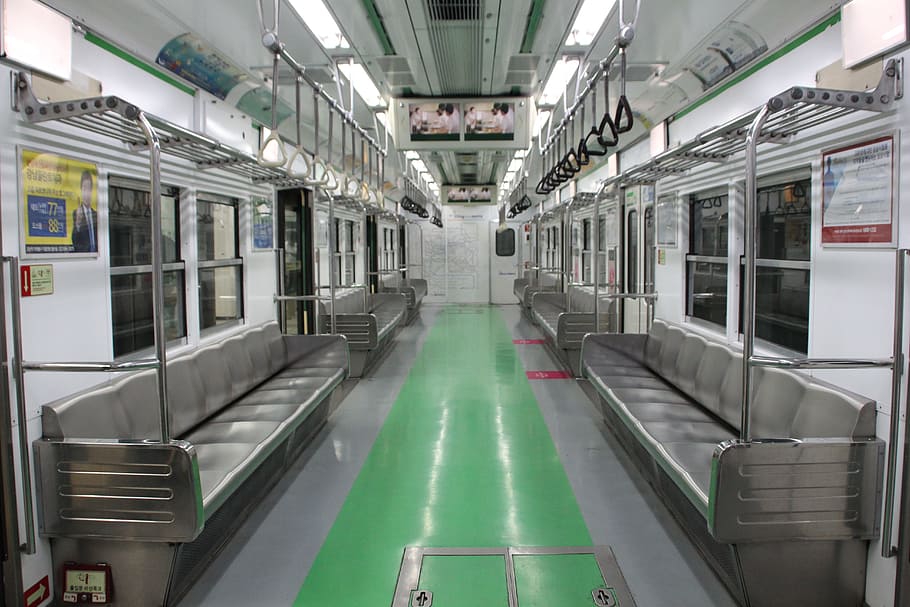 dentro del tren, metro, república de corea, metro de corea del sur, estación de tren, tren, ferrocarril, transporte, historia, entrenador
