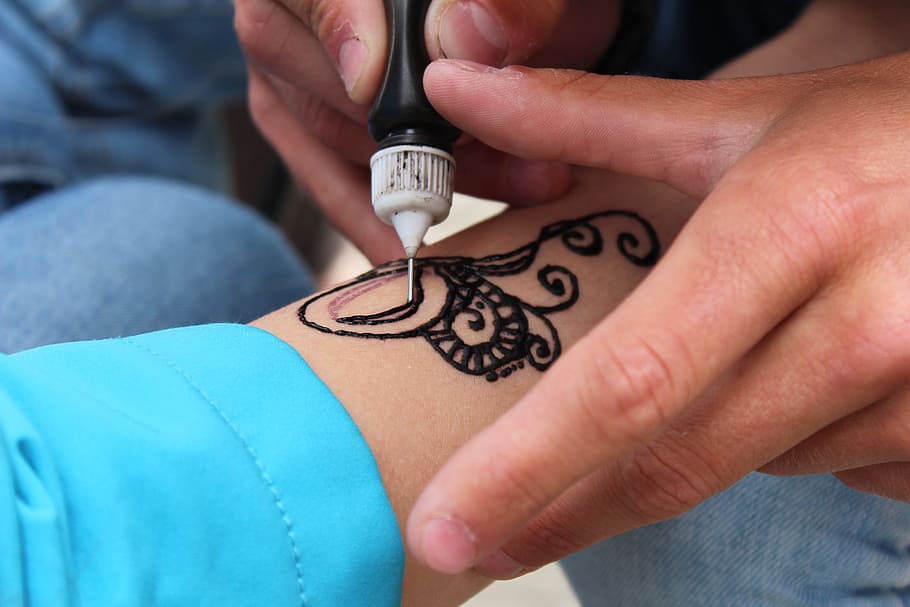 persona, brazo, Picnic, tatuaje, Cómo, cómo hacer un tatuaje, henna, tinta negra, lavable, mano humana