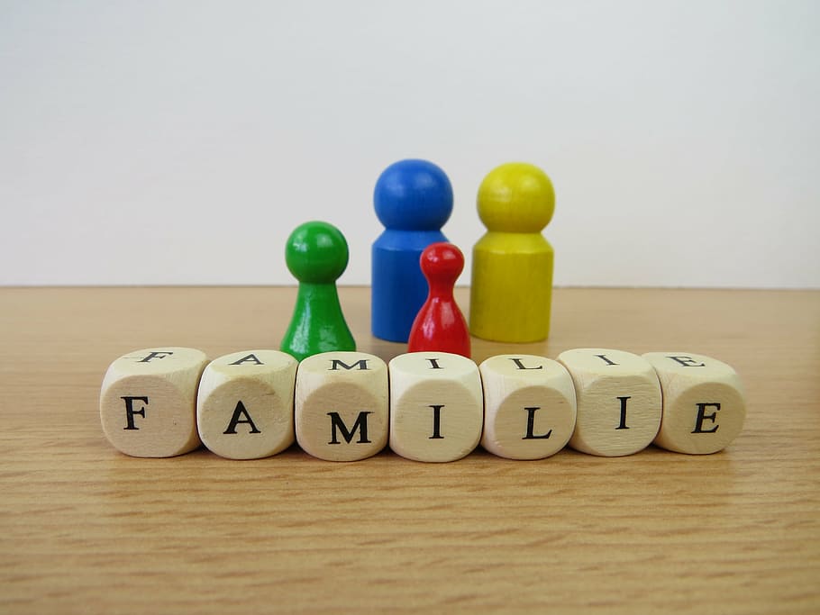 brown, familie, wooden, cubes, family, family posing, psychotherapy, father, mother, child