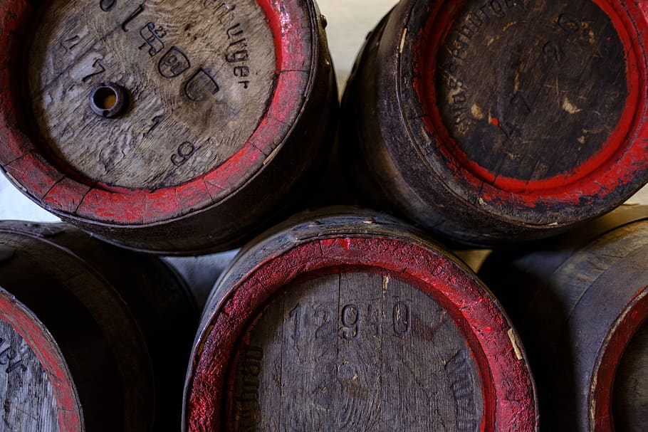 barrel, wooden barrels, beer keg, beer, drink, alcohol, store, storage, keller, old