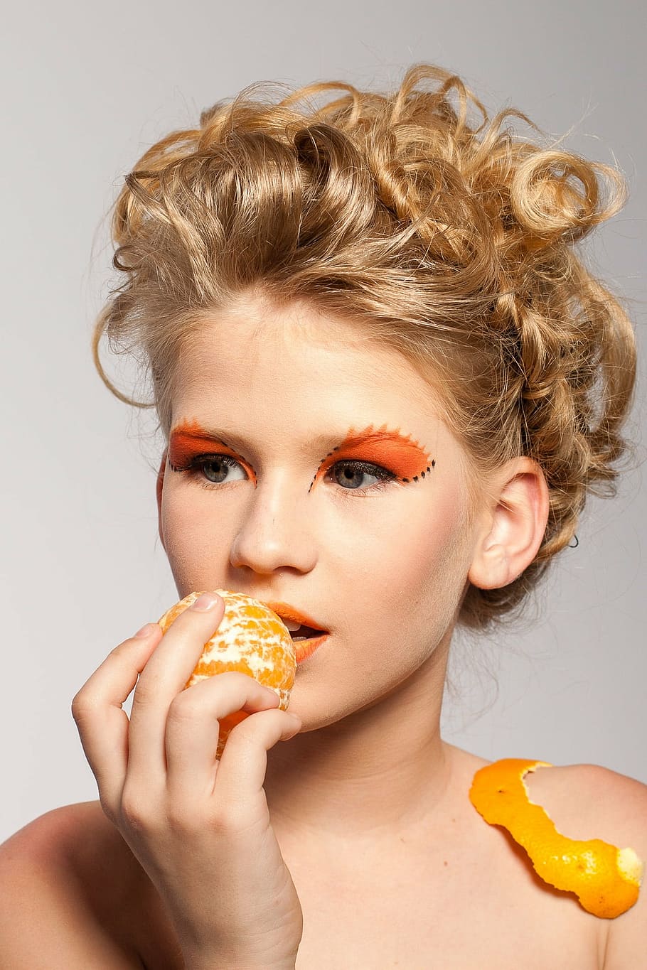 woman, orange, eyeshadow, holding, peeled, fruit, portrait, makeup, model, tangerine