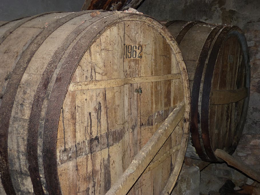 barrel, keg, basement, bathtub, wine cellar, wine cask, winemaking, wine, cylinder, cellar