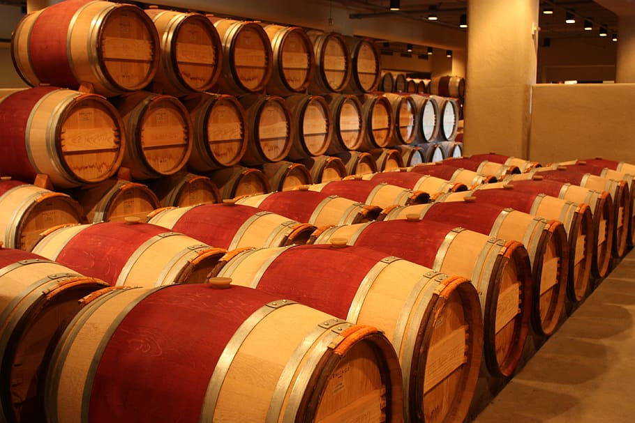 pilha, vermelho e bege, de madeira, lote de barril, vinho, barris, adega, vale de napa, barril, vinificação