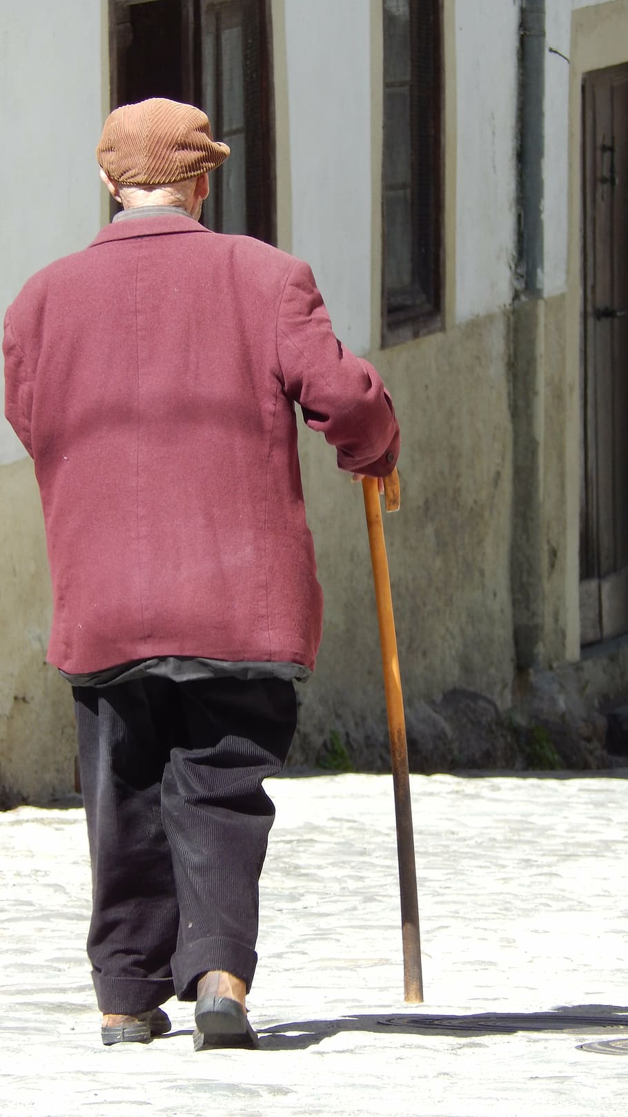 elder, calendar, salamanca, rear view, real people, one person, architecture, walking cane, day, full length