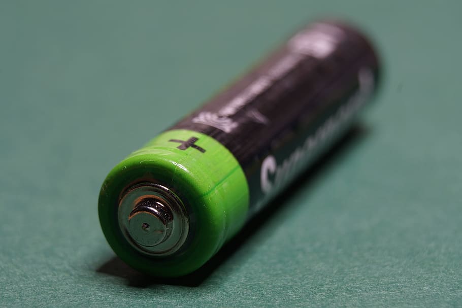 selective, focus photography, battery, power, aa batteries, green color, close-up, single object, table, indoors