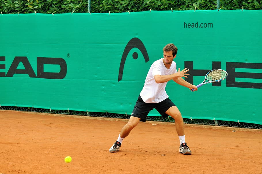 tennis player, wearing, white, shirt, looking, ball, bouncing, tennis, head, ramos vinolas