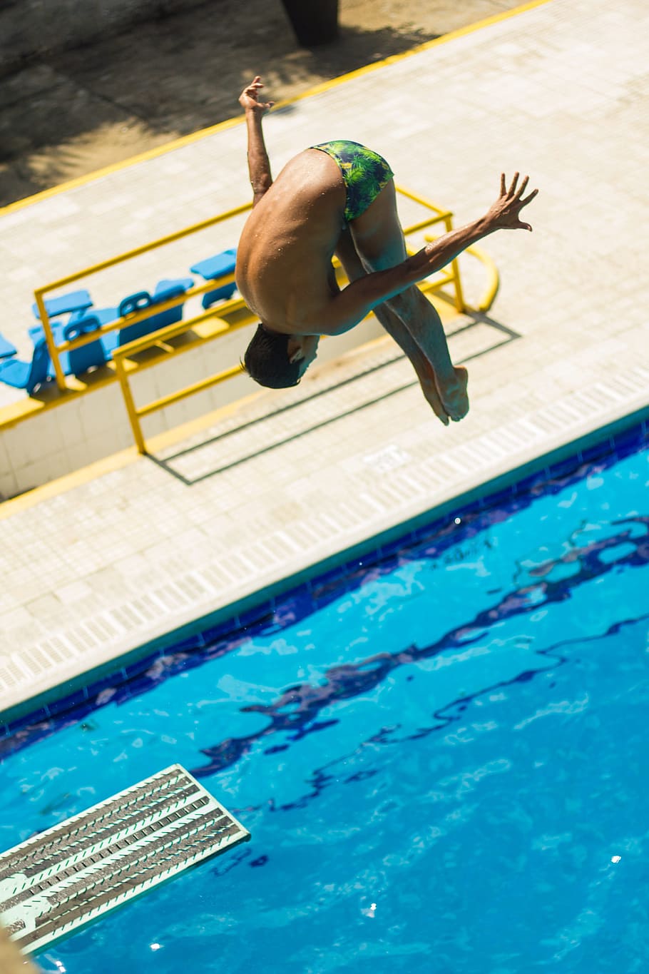 swimming, pool, pool signs, swimmer, swimming pool, jumping, leisure activity, water, full length, diving