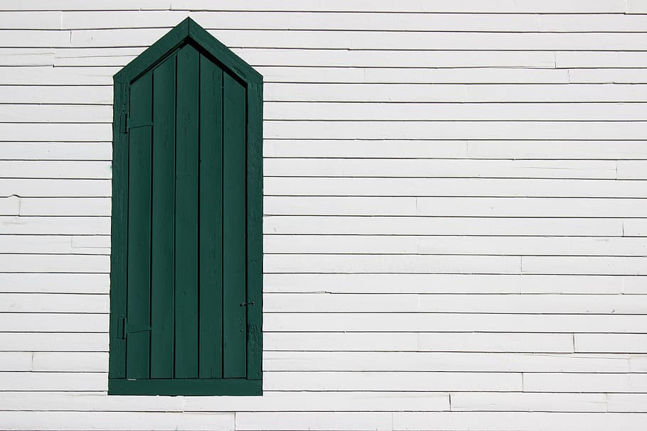 緑の木製窓, ドア, 緑, 対称性, 壁, 建築, アート, デザイン, 白, 家