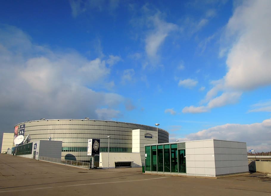 Hartwall areena, arena, nubes, cielo, sala de conciertos, juego de hockey sobre hielo, arena de hockey sobre hielo, campo de juego, edificio, pasila
