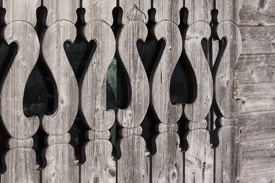 gray wooden balusters, wood, fence, demarcation, heart shape, heart, craft, decoration, decorative, wood - Material