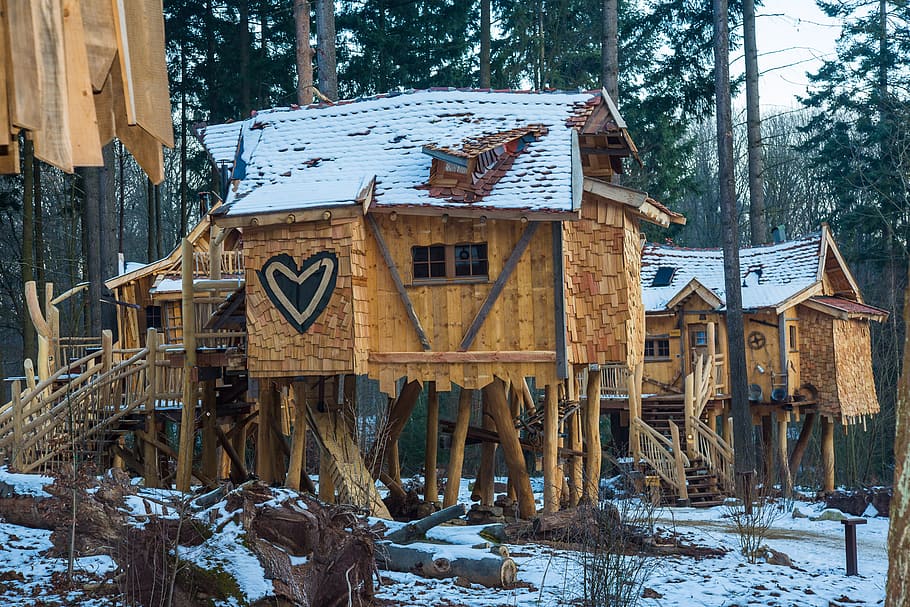 Vacation, Treehouse, Tree Hut, Live, apartment, tripsdrill, winter, snow, cold temperature, day
