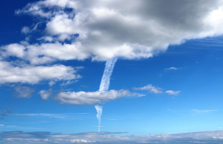 nuvem, rastros, céu, nuvem - céu, natureza, dia, azul, trilha de vapor, fumaça - estrutura física, ninguém