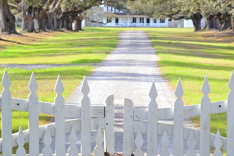 plantation, colonial, historic, tourism, estate, fence, picket Fence, outdoors, grass, boundary
