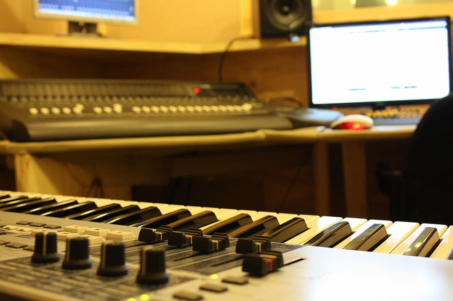 gray, electric, keyboard, black, audio, mixer, recording studio, piano, monitor, computer